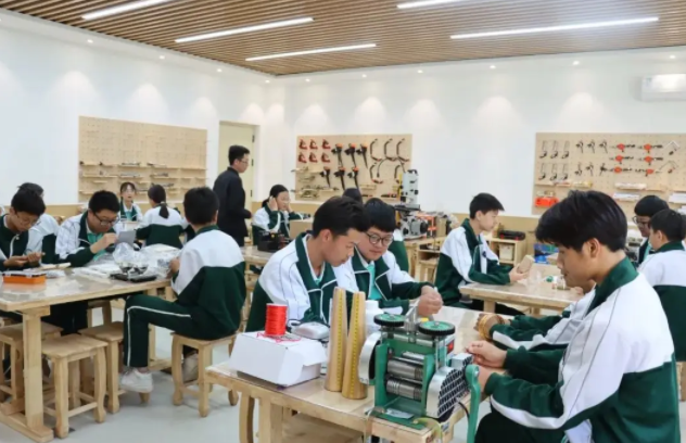 不只硬件条件提高教学质量也日新月异教育服务更加公平可及 不只硬件条件提高教学质量也日新月异教育服务更加公平可及